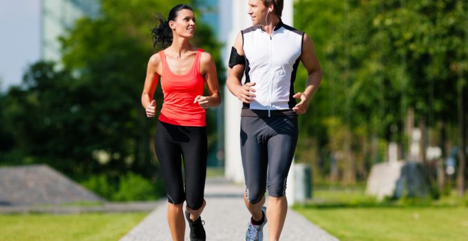 Pareja corriendo